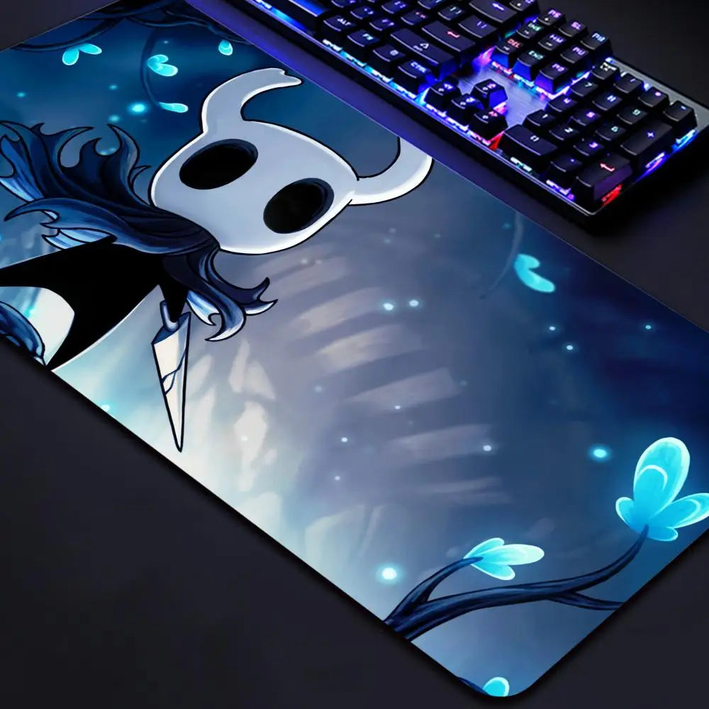 Hollow Knights Gaming Mouse Pad – XXL Desk Mat with Stitched Edges & Non-Slip Rubber Base