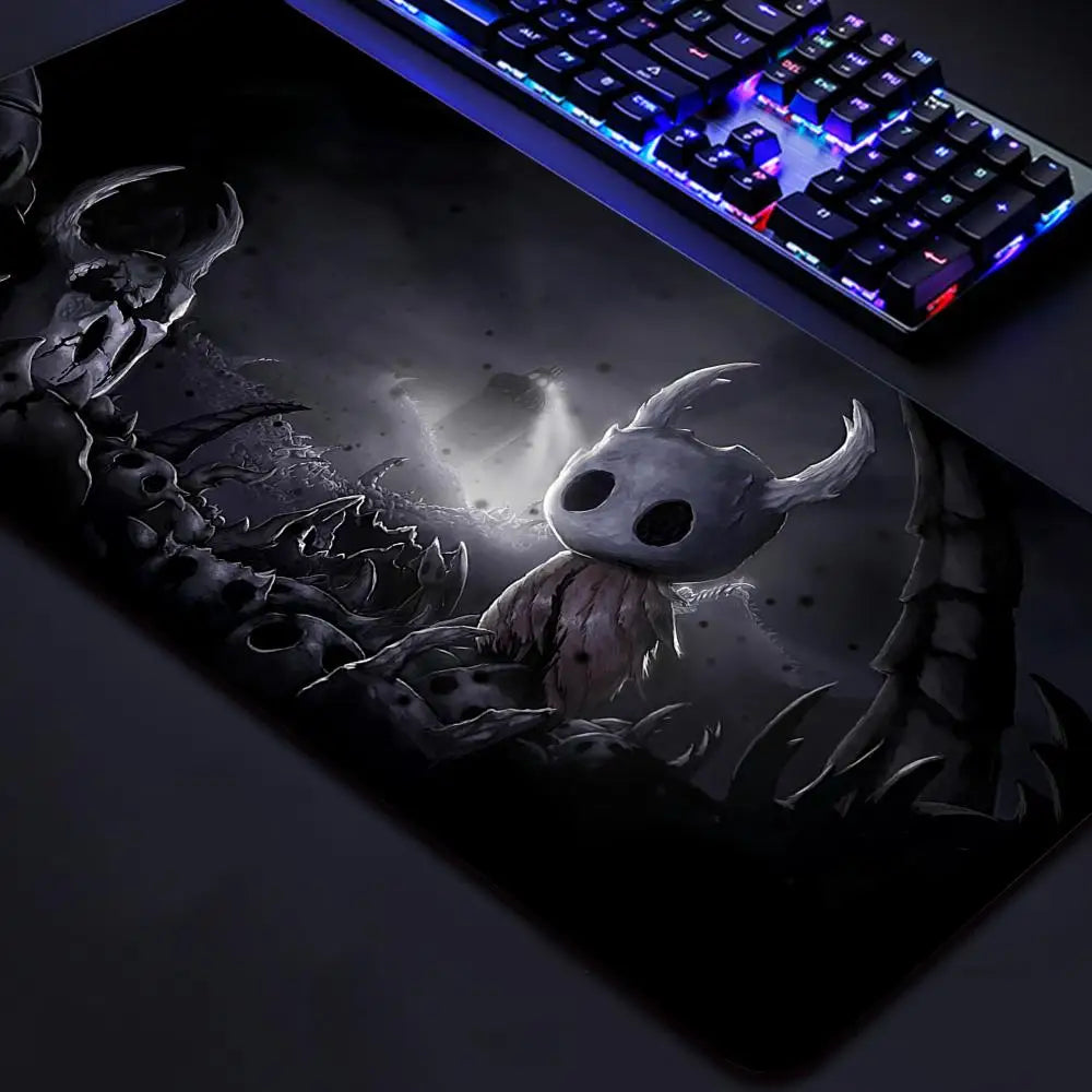 Hollow Knights Gaming Mouse Pad – XXL Desk Mat with Stitched Edges & Non-Slip Rubber Base