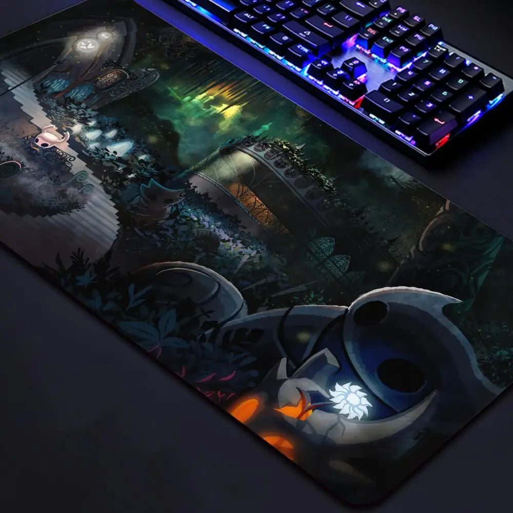 Hollow Knights Gaming Mouse Pad – XXL Desk Mat with Stitched Edges & Non-Slip Rubber Base